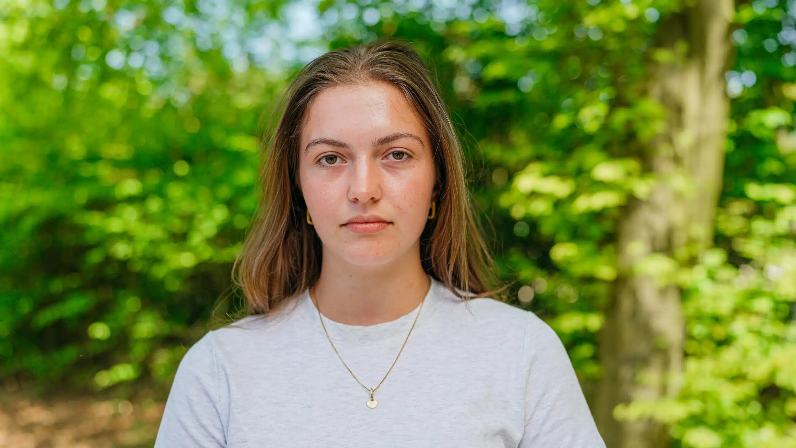 DE ZOMER VAN FIONA “Ik ben inmiddels al vijftien keer verhuisd en ik weet niet of ik aankomende zomer nog steeds op deze plek zit”